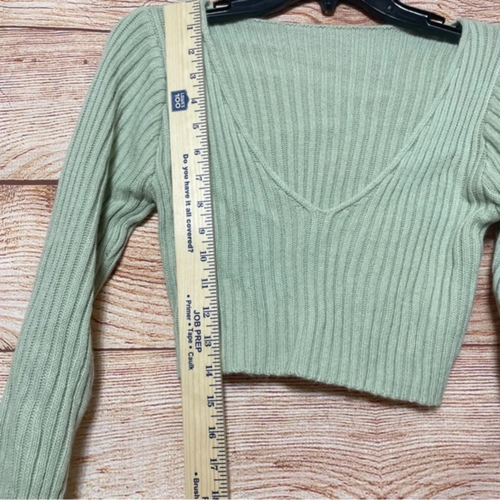 SHEIN Plunging V-Neck Ribbed Crop‎ Knit Green Sweater
